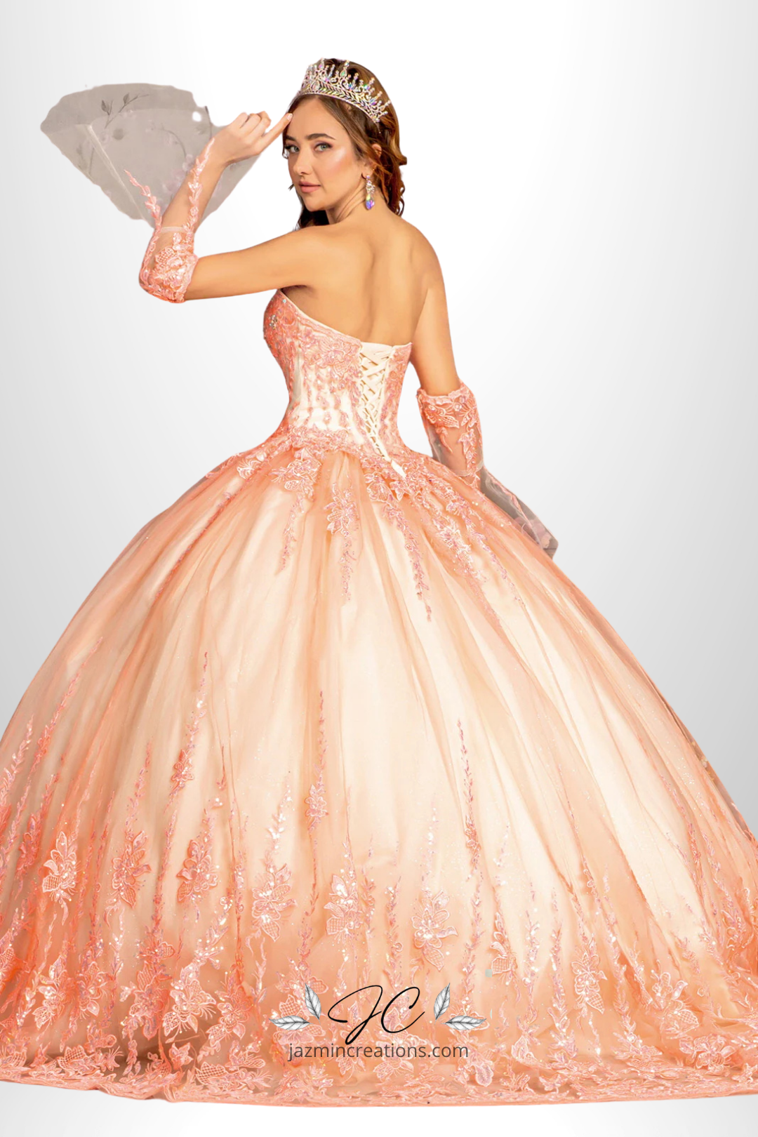 Radiance Sweetheart Quinceañera Ball Gown with Detachable Sleeves
