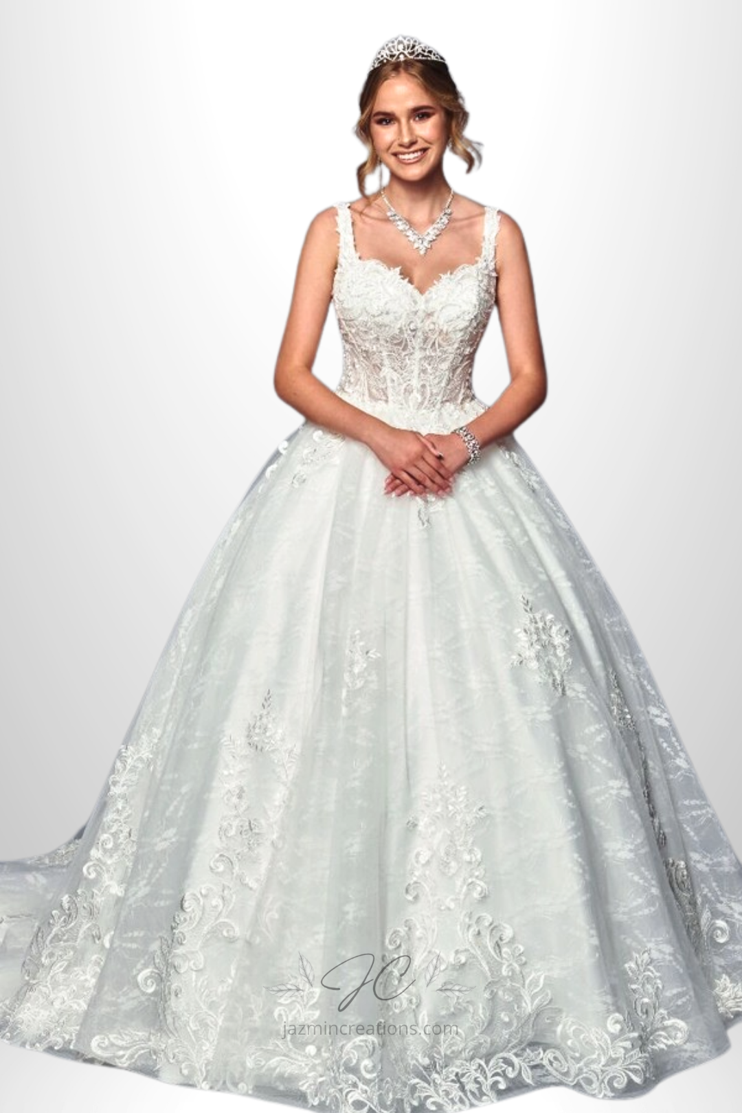 Sleeveless Sweetheart Neckline Chapel Length Wedding Gown