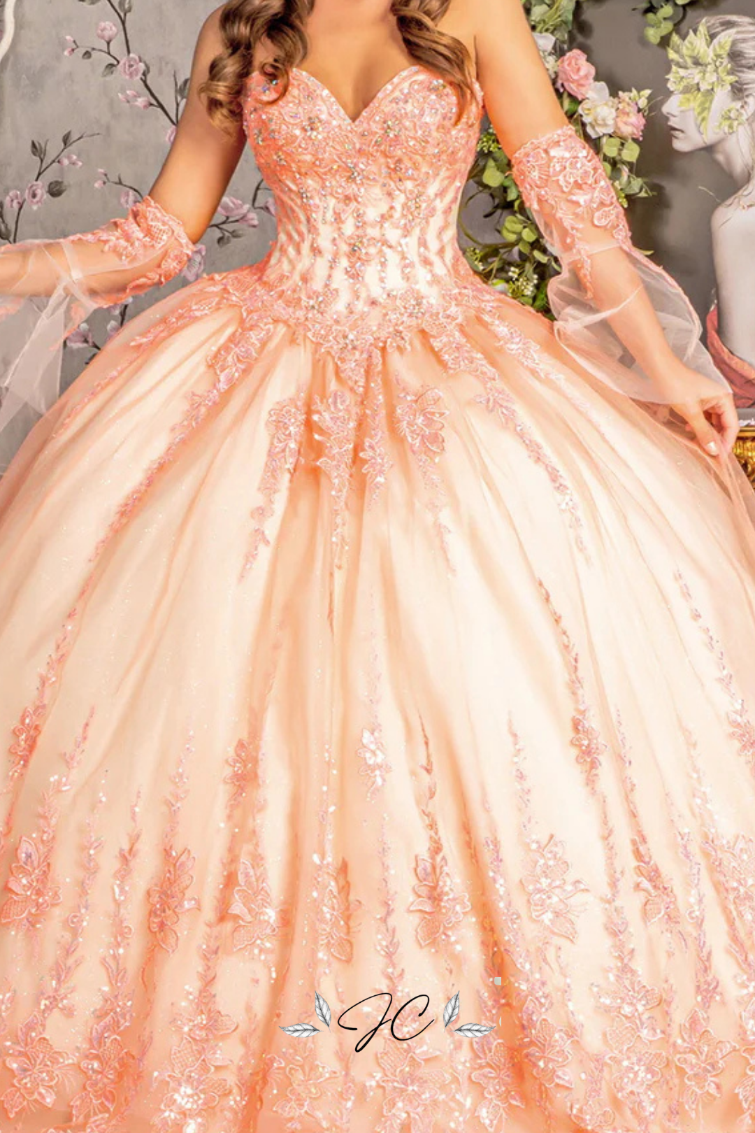 Radiance Sweetheart Quinceañera Ball Gown with Detachable Sleeves